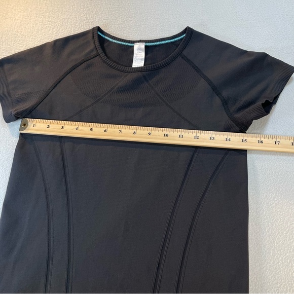 Ivivva Girls Fly Tech Short Sleeve T Shirt Size 14 by Lululemon - Picture 10 of 11